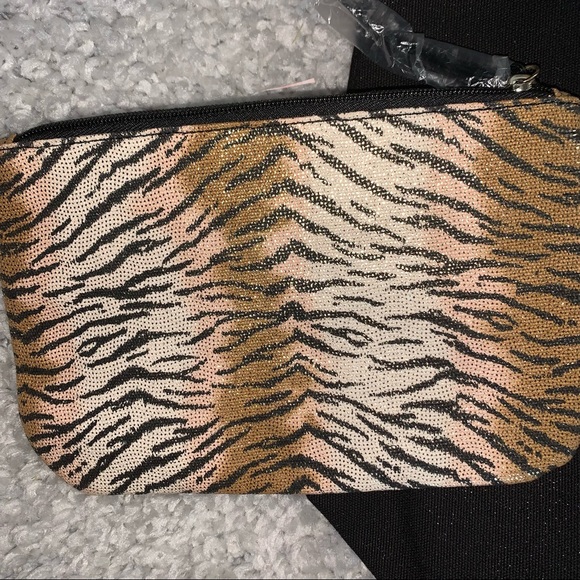 NWOT VICTORIA’S SECRET TOTE BAG - Picture 3 of 12